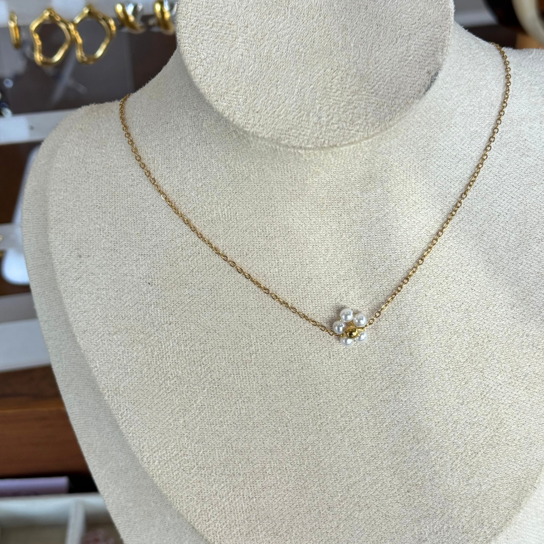COLLAR MAGNOLIA